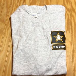 NWOT US Army T-shirt, XL